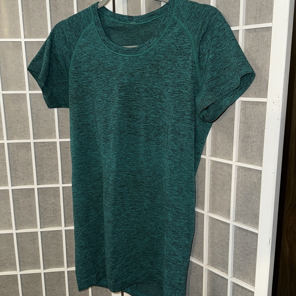 lululemon athletica Short Sleeve Tech Tee - Picture 3 of 13